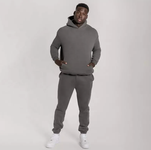 Ensemble jogging et sweat à capuche en molleton 100 % coton respirant personnalisable pour homme, avec cordon de serrage, idéal pour le printemps et l'exercice, avec logo personnalisé – Fabriqué au Pakistan - Product Image 4