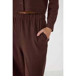 Pantalon d'extérieur à taille élastique avec poche pratique pour un rangement facile - Product Image 4