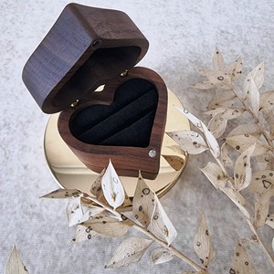 Boîte à bibelots en bois en forme de coeur vente chaude cadeaux et artisanat boîtes en bois signes muraux fabriqués en inde - Product Image 1