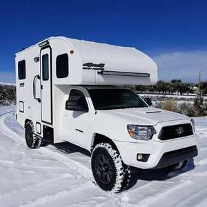 Tente de camping-car entièrement équipée et propre et assez utilisée Bon tarif pour les caravanes prêtes à l'emploi Camping-cars-pour les véhicules - Product Image 1