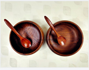 Bol en bois poli - Léger et élégant pour servir les aliments et les cadeaux - Product Image 2