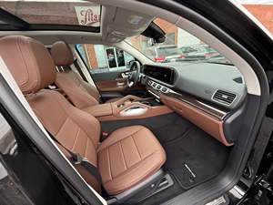 GLS 450 2025 ~14 Millas, Motor Turbo de 6 Cilindros y 375 hp, Paquete AMG Line - Product Image 4