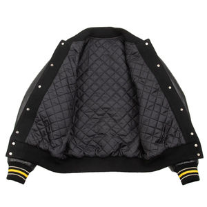 แจ็คเก็ตบอมเบอร์ลายตัวอักษรสีดำสำหรับผู้ชายผู้หญิงเสื้อแจ็คเก็ตหนังสีดำเข้มโลโก้ออกแบบได้ตามต้องการ - Product Image 2