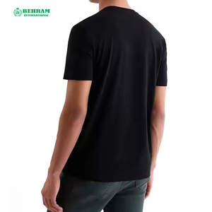 บริการ OEM ราคาขายส่ง เสื้อยืดโพลีเอสเตอร์ 100% สไตล์ใหม่ ผลิตตามสั่ง สำหรับผู้หญิงและผู้ชาย แห้งเร็ว ทรงปกติ กันยับ - Product Image 1