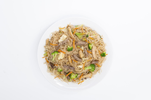 Bifum 67G Yakissoba de Carne Deshidratada Baja en Sodio, Preparación en 2 Minutos, Fideos Instantáneos de Arroz, Paquete Familiar, Caja a Granel - Product Image 3