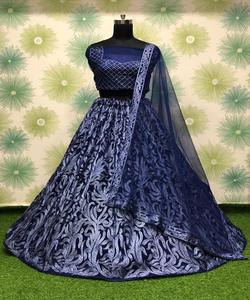Nouveau Lehenga Choli Dupatta en tissu taffetas brodé attrayant et lavable pour les fêtes, vêtements indiens pour femmes, semi-cousu, vente en gros, Surat - Product Image 4