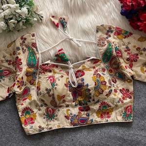 Vêtements de mariage exclusifs Chinon lourd avec le fabricant de chemisiers imprimés de position de Surat au taux le plus bas - Product Image 3