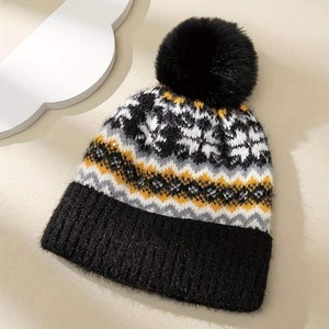 Gorro con pompón suave y elegante con diseño acanalado, gorro informal acogedor para salidas para clima frío, impresión digital - Product Image 6