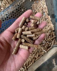 Pellets de Madera de Pino de Alta Calidad, 100% Briquetas de Madera, Forma de 6mm, Combustible para Cocinar, Origen Alemania, Contenido de Ceniza 0.3% - Product Image 5
