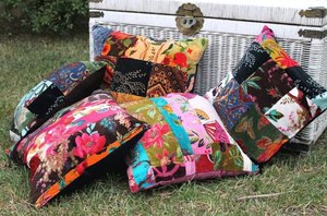 Taie d'oreiller en velours patchwork, coussin décoratif floral, peintre mexicain Art Garden Country Mexico Muertes Housse de coussin - Product Image 4