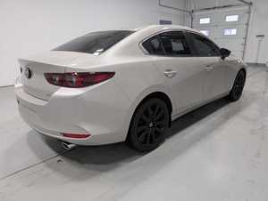 Mazda3 2.5 S Select Sport FWD 4dr 2025 - Product Image 4