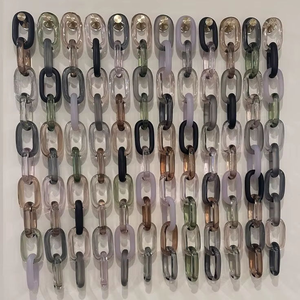 Eslabones de Cadena Grandes, Ecológicos, Coloridos y Transparentes, Hechos a Mano con Resina, para Decoración de Paredes, por Abdul Rehman Enterprises - Product Image 1