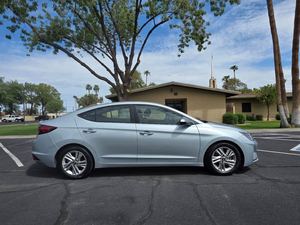 2020 H-yundai Elantr-une SEL FWD - Product Image 3