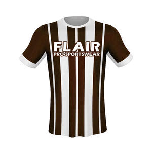 Camiseta de fútbol para niños de diseño retro personalizado, la mejor calidad, 100% poliéster, cómoda, transpirable, Parte delantera corta, conjuntos de nombre OEM nacional - Product Image 5