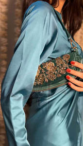 Sari Tradicional Pakistaní de Alta Calidad para Mujer, Diseño Único, Opciones Personalizables para Fiestas - Disponible al por Mayor - Product Image 5