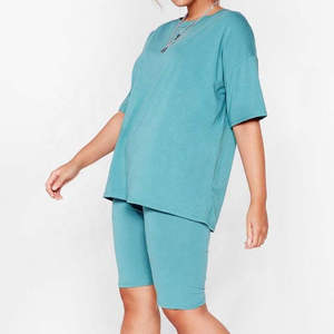 ชุดเซ็ตเสื้อยืดแขนยาวและกางเกงขาสั้นถักนิตติ้งลำลองเหนือเข่าสำหรับผู้หญิงและผู้ชาย รุ่นใหม่มาแรงสำหรับฤดูร้อน - Product Image 6