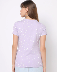 Camiseta informal con estampado de estrellas para mujer, colores sólidos con decoración de plumas, tela de punto ecológica y antibolitas - Product Image 2