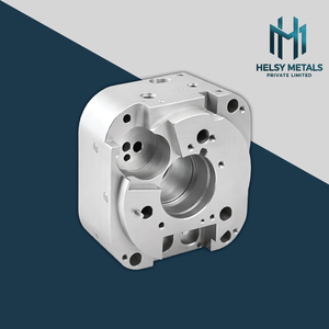 Boîtier en aluminium usiné VMC personnalisé avec des alésages de précision et des points de fixation filetés pour les boîtes de vitesses et les systèmes mécaniques - Product Image 3