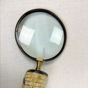 Diseño único Cuerno de búfalo Lupa óptica de mano Lupa de lectura de escritorio pulida para jóvenes Ancianos Precio de fábrica - Product Image 1