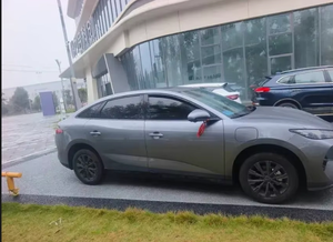 Automóvil BYD E7 2026 USADO EN BUEN ESTADO - Product Image 4