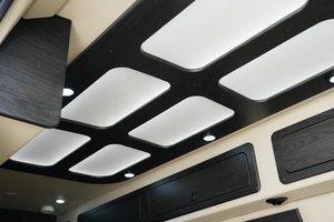 Fourgonnette utilitaire Mercedes-Benz Sprinter 3500XD à toit surélevé, certifiée propre et en bon état, modèle 2023, MIDWEST PASSAGE MD4 AWD 170 / I4 DIESEL - Product Image 3