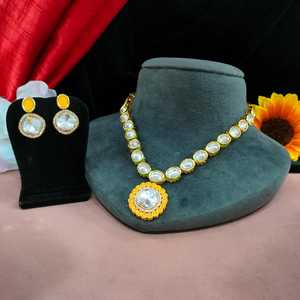 Elegant Heritage Charm Kundan Stone Pendant <b>Necklace</b> <b>Set</b> Classic And For <b>Weddings</b>, Festivals & Celebratory Occasions Casual Wear - Product Image 1