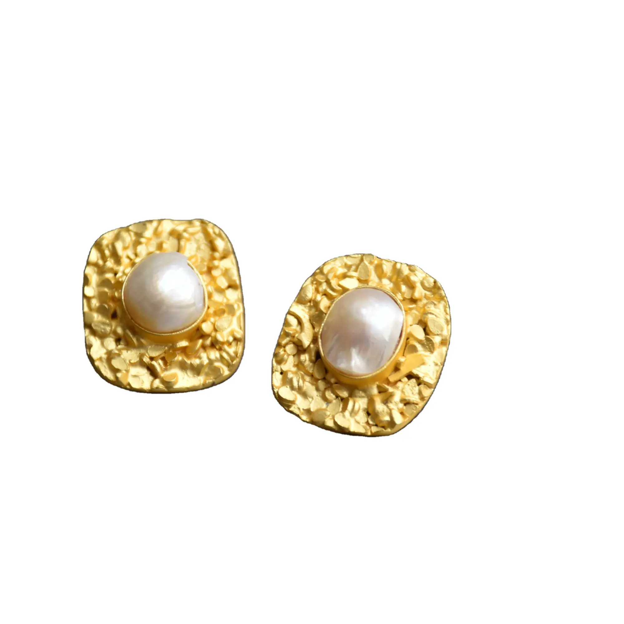 Handmade minimal Pearl Stud Earring Lightweight Pearl Statement Earring Studs for her Fresh Water Pearl Designer Minimal Earring