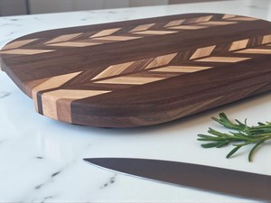 Planche à découper et plateau de service en bois, forme rectangulaire durable, épaisseur de 12 mm, passe au lave-vaisselle - Product Image 3