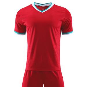 Ensemble d'uniformes de football en polyester personnalisés de haute qualité Broderie à manches longues respirante Nom Logo Nouveau prix de gros Football - Product Image 1