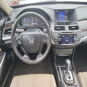 ¡Oferta Imperdible! Honda Crosstour 2014 impecable, 3.5L 6 cilindros 278hp, tracción en las cuatro ruedas, SUV de lujo automático - Product Image 3