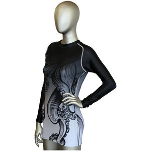 Camisas de compresión de secado rápido de manga larga para mujer de fábrica al por mayor Rash Guard Fitness Wear MMA Rash Premium Quality Surfing Diving - Product Image 4