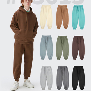 Venta al por mayor personalizado hombres pulóver sudaderas conjunto Fitness gimnasio pantalón Jogging chándal con capucha patrón de letras para el otoño - Product Image 2