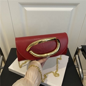 Pochette <span class=keywords><strong>de</strong></span> <span class=keywords><strong>soirée</strong></span> <span class=keywords><strong>de</strong></span> luxe pour femme, ornée <span class=keywords><strong>de</strong></span> pierres, avec chaîne d'épaule, poignée métallique, en polyester, fermeture magnétique, pour soirées et dîners - Product Image 5