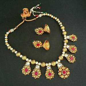 Conjunto de collar chapado en oro Midas Touch con piedra Kundan blanca 1112215 Conjunto de joyería fina - Product Image 1