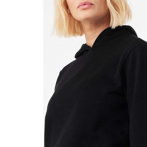 Sudadera Corta con Capucha Bella Canvas Personalizada para Mujer, Color Negro Sólido - Product Image 4