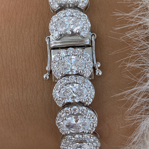 กำไลข้อมือทรงวงรีประดับเพชรโมอิสซาไนต์ ดีไซน์หรูหรา สีเงิน สำหรับผู้หญิง - Product Image 3