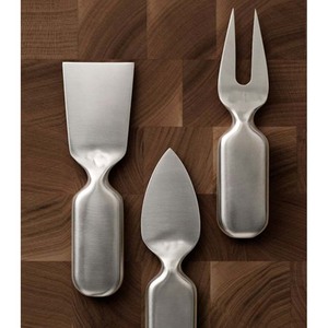 ชุดเครื่องมือหั่นและหั่นชีสสแตนเลสมีดีไซน์แบนหนาเกรดอาหารมาใหม่ - Product Image 1