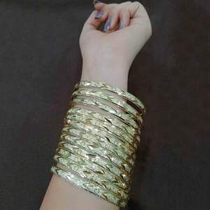 Vente en gros de bracelets de mode plaqués or 14K 18K 24K, ensemble de bracelets traditionnels, bracelets en or en laiton, bijoux en or Oro Joyeria. - Product Image 2