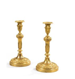 2025 Lot de 2 bougeoirs de luxe de conception personnalisée - Product Image 3