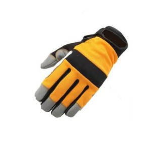 Gants d'atelier robustes avec maille respirante et paume rembourrée conçus pour la sécurité dans les tâches de réparation et d'entretien - Product Image 3