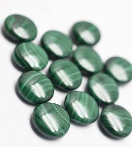 Cabochon de malachite naturelle de haute qualité des deux côtés pierre précieuse en vrac verte pour la fabrication de bijoux tailles de cristal 3mm à 12mm - Product Image 4