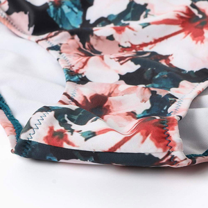 Ensemble de bikini pour femmes élégant et multicolore avec logo personnalisé sur le devant, vêtements de plage à prix avantageux - Product Image 6