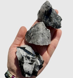 Turmalina Negra Pulida Natural DS en Oferta, Piedra Cristalina en Bruto de Alta Calidad, Forma Irregular de 2-4 cm, Feng Shui, Ángel - Product Image 6