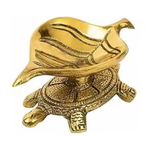 Gold <b>Brass</b> Diya <b>Oil</b> <b>Lamp</b> for Diwali Decoration Indian Temple Pooja Home Mandir Traditional Festival Decor - Product Image 5
