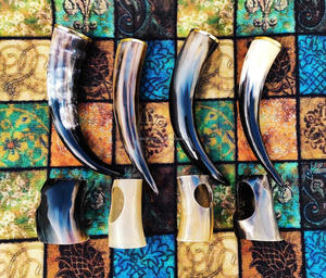 Cuerno para Beber Tallado de 500 ml de Capacidad, Cuerno Vikingo Original Genuino para Cerveza y Hidromiel al Precio Más Bajo para Venta al por Mayor - Product Image 2