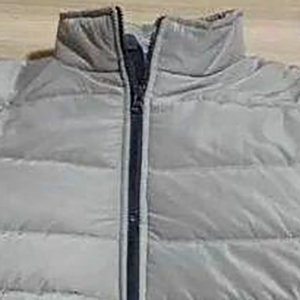 Chaqueta acolchada personalizada para hombre, color sólido con cuello levantado, superventas para uso en exteriores, chaqueta acolchada a precio razonable - Product Image 4