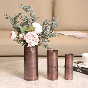 Vase à fleurs en métal de style vintage en bronze, forme cylindrique, pour la décoration de la maison et de la table de mariage, vase floral - Product Image 3