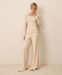 Conjunto de Pijamas de Algodón Orgánico Certificado GOTS para Mujer, Suave, Transpirable, Ecológico, Servicios ODM OEM, MOQ Bajo, Hecho en Vietnam - Product Image 1