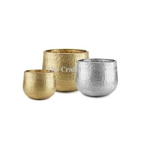 Ensemble de trois pots à fleurs en métal avec support en fer, différentes tailles, pour la décoration de jardin - Product Image 2