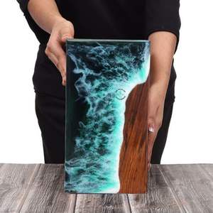 Urna de Resina y Madera Artesanal |   Acabado de Alta Calidad |   Suministro al por Mayor - Product Image 2